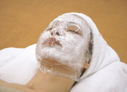 くすみ明るく点滴マスク